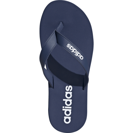 Adidas Eezay Flip Flop EG2041 – mėlynos vyriškos šlepetės per pirštą su baltu Adidas logotipu, skirtos vasarai ir paplūdimiui.