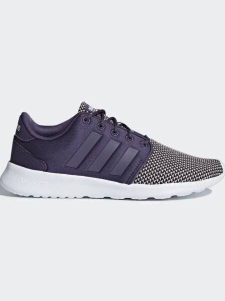 Adidas moteriški violetiniai laisvalaikio batai su baltu „Cloudfoam“ padu – modelis CF QT Racer W DA9996.