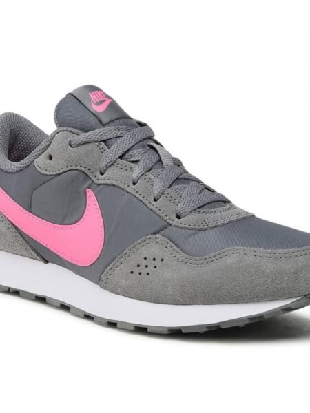 Vaikiški Nike MD Valiant GS pilki batai su verstos odos detalėmis ir gumuotu vaflio padu CN8558-014