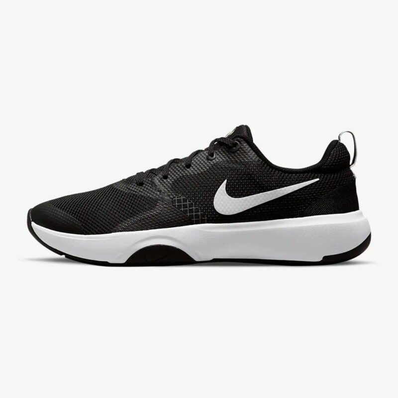 Nike City Rep TR DA1352-002 vyriški treniruočių batai – juodi, kvėpuojantys, su baltu padu ir tvirtu gumuotu padu.