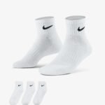 Baltos sportinės kojinės virš kauliuko Nike Everyday Cushioned Ankle, 3 poros, modelio kodas SX7667-100.