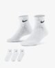 Baltos sportinės kojinės virš kauliuko Nike Everyday Cushioned Ankle, 3 poros, modelio kodas SX7667-100.