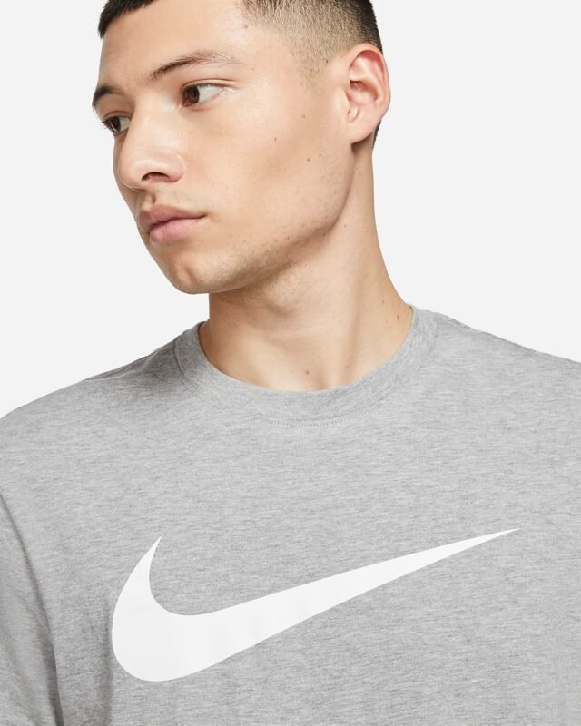 Nike Marškinėliai Vyrams Pilki Sportswear T-Shirts DC5094-063 - Image 2