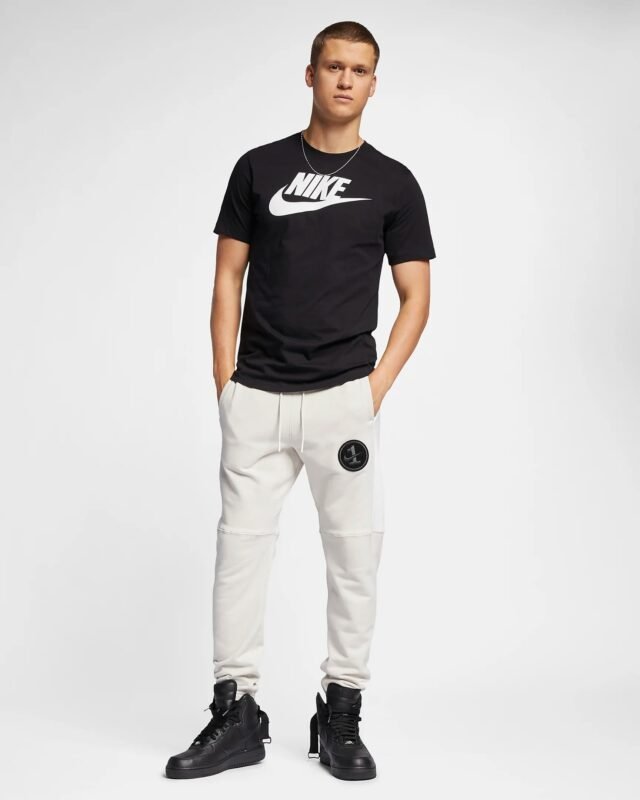 Nike Marškinėliai Vyrams Sportswear T-Shirts AR5004-010 - Image 3
