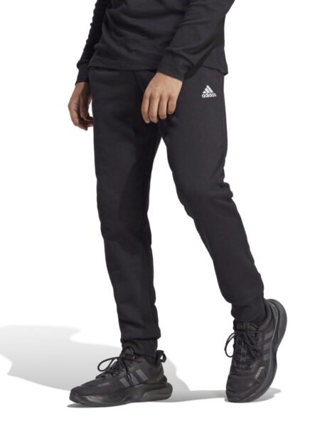 Adidas vyrams juodos kelnės Essentials Small Logo Tapered Cuffs HA4347 – medvilninės, siaurėjančios sportinės kelnės su elastingais manžetais ir kišenėmis.