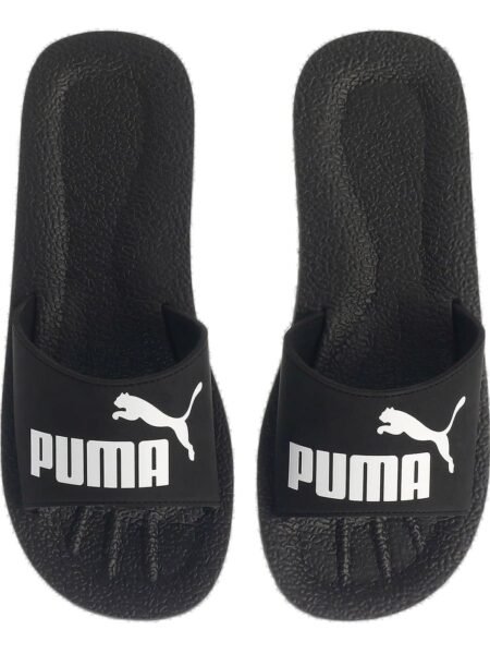 Puma vyriškos juodos šlepetės Purecat Slide 360262-01 su baltu logotipu – sintetinės, įspiriamos, baseinui ir laisvalaikiui.