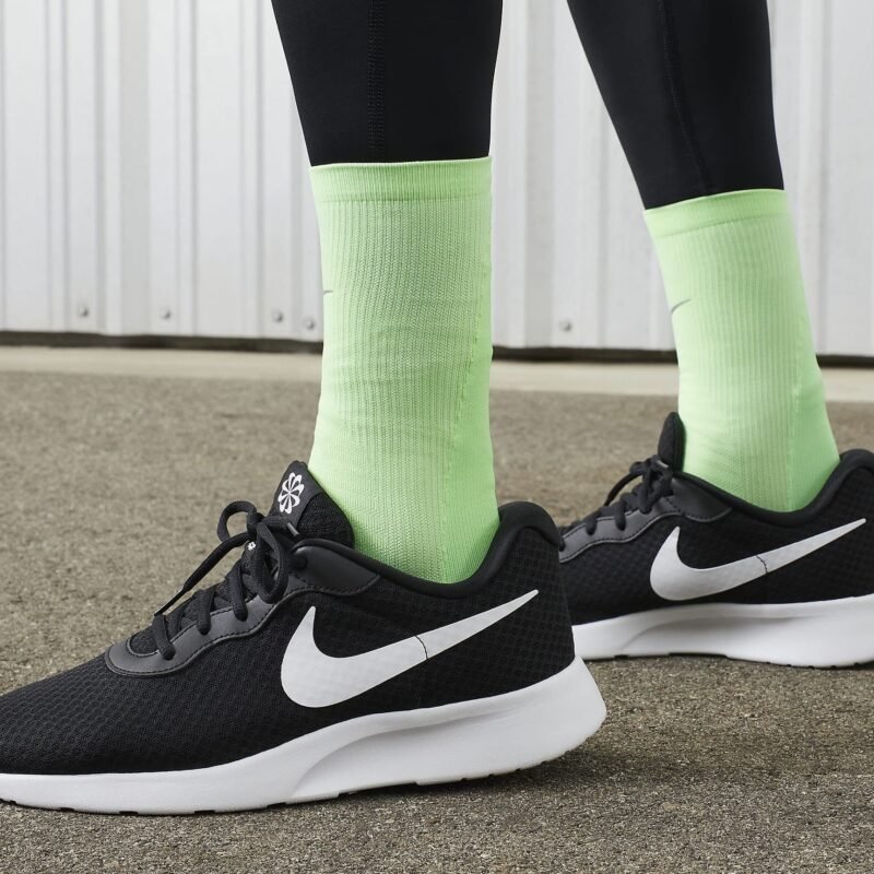 Nike Batai Laisvalaikio Vyrams Minkšti Tanjun Flyease DV7775-001 - Image 3