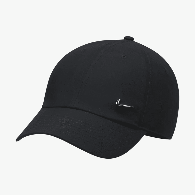 Nike juoda unisex Dri-FIT kepurė su metaliniu logotipu ir UV apsauga – sportiška, kvėpuojanti, reguliuojama FB5372-010