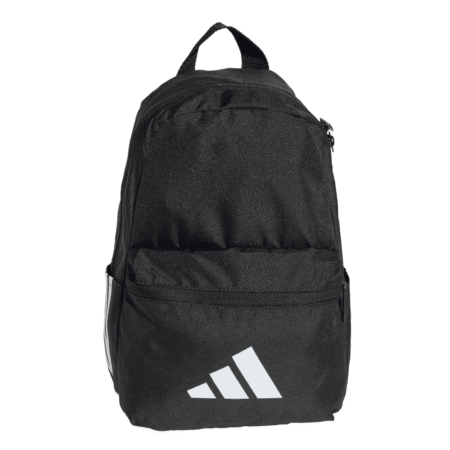 Adidas vaikiška juoda kuprinė JD1303 su baltu logotipu ir trimis šoninėmis juostelėmis.