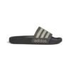 Adidas Adilette Shower JI4761 – unisex pilkos šlepetės baseinui su smėlio spalvos juostomis