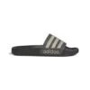 Adidas Adilette Shower JI4761 – unisex pilkos šlepetės baseinui su smėlio spalvos juostomis