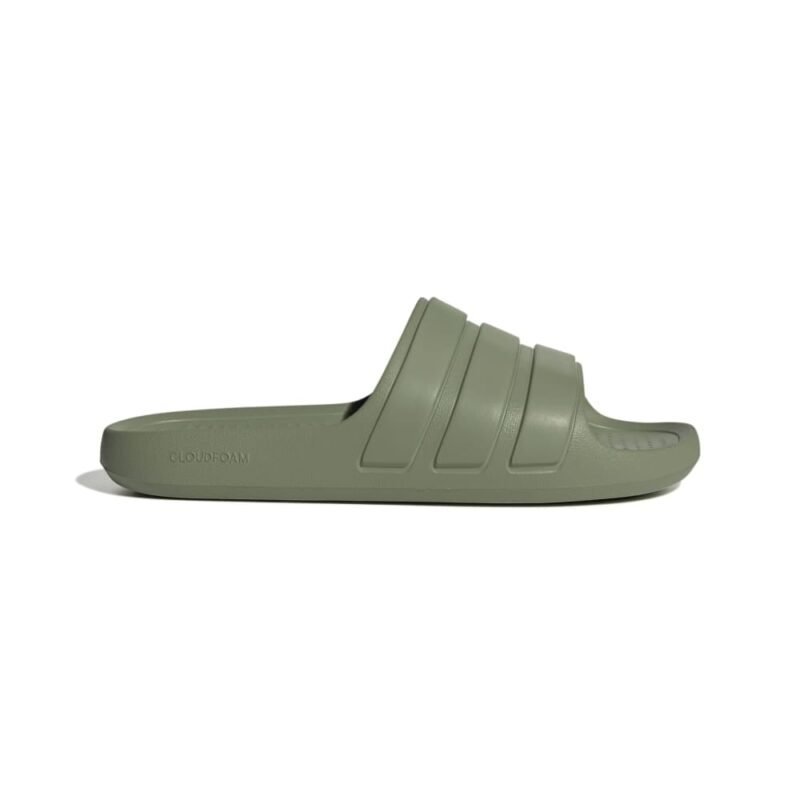 Adidas Adilette Flow Slide IG6865 žalios unisex šlepetės su 3 juostelėmis – skirtos baseinui, paplūdimiui ir kasdieniam poilsiui.