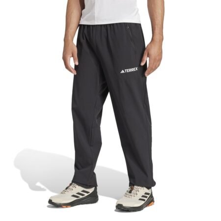 Adidas Terrex vyriškos žygio kelnės JP0811 juodos slim fit, iš perdirbtų medžiagų