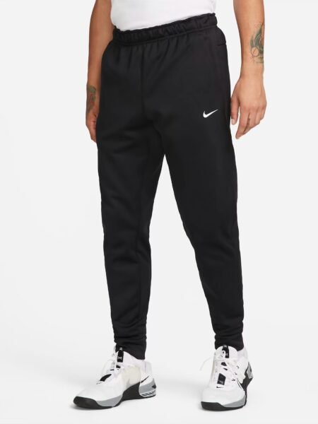 Nike Therma-FIT Tapered Fitness Pants DQ5405-010 vyriškos juodos sportinės kelnės su fleece vidumi