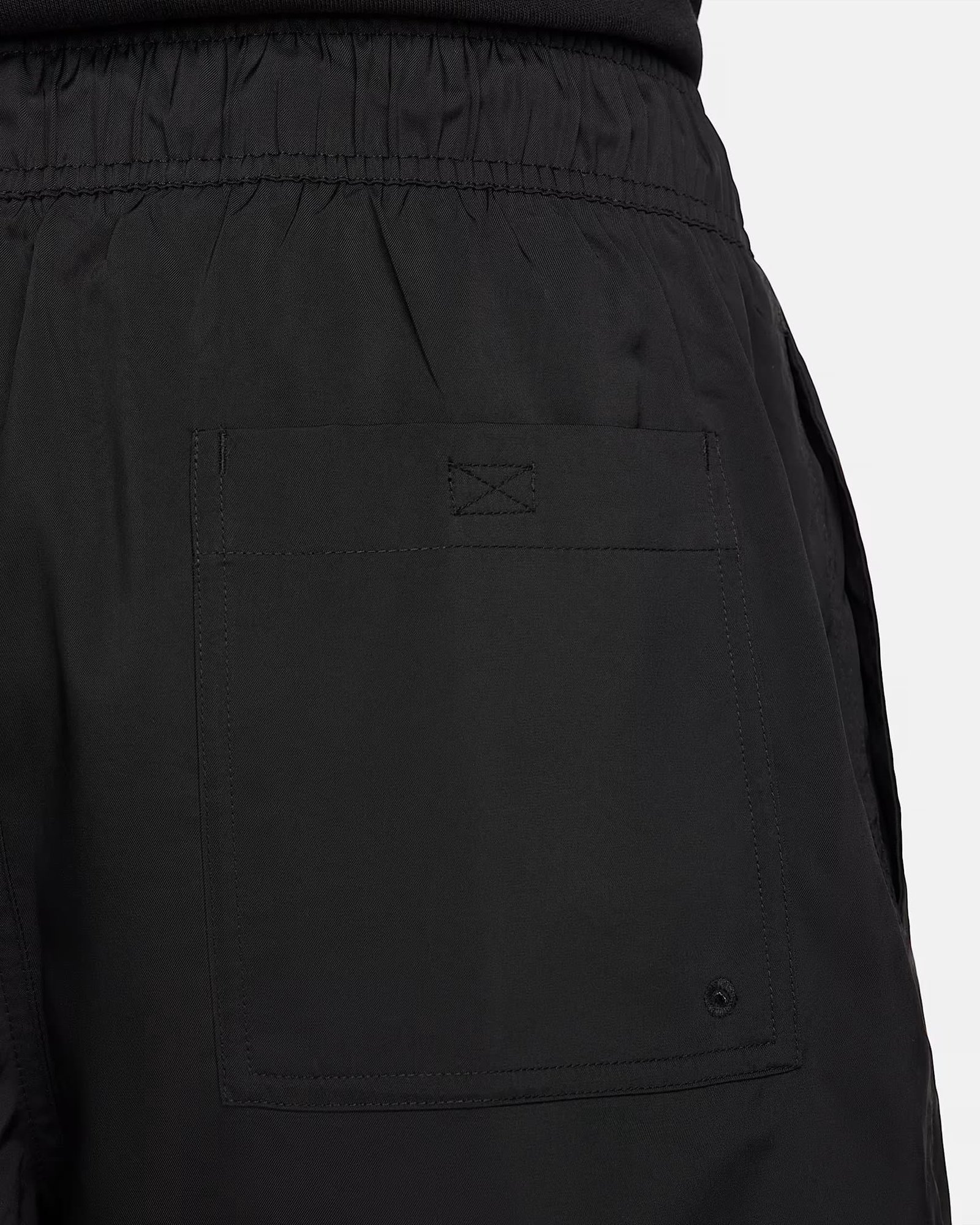 Nike Club Woven Flow Shorts FN3307-010 – Juodi Vyriški Šortai - Image 8