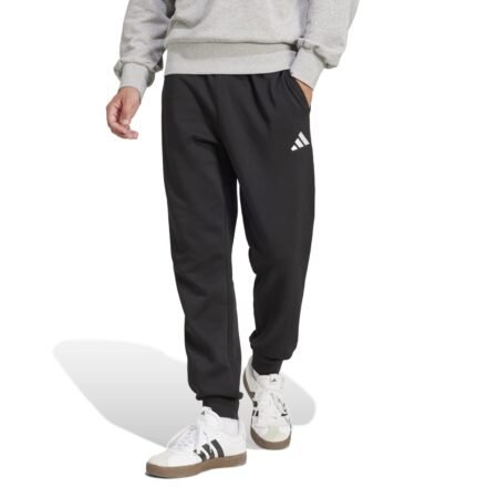 Adidas Essentials Tapered Feelcozy Fleece Pants JE3815 – vyriškos juodos sportinės kelnės.