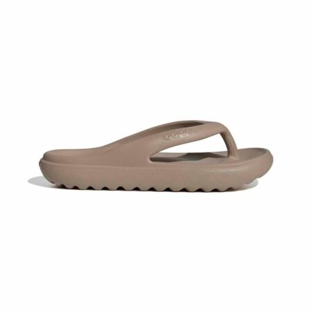 Rudos moteriškos Adidas Adilette Lumia HP6944 šlepetės per pirštą su storasluoksniu Cloudfoam padu.