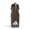 Juoda sportinė Adidas gertuvė 500ml KD2770 su baltu logotipu ir matavimo skale.