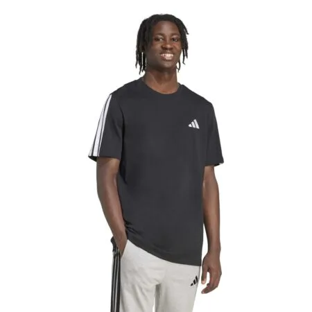 Juodi vyriški Adidas Essentials marškinėliai trumpomis rankovėmis su trimis baltomis juostelėmis ant pečių ir mažu logotipu, modelis JV6783.