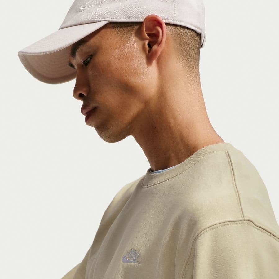 Nike Sportswear Club Crew FN3888-229 | Smėlio Spalvos Džemperis Be Gobtuvo - Image 5