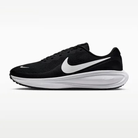 Juodi vyriški bėgimo batai plačiai pėdai Nike Revolution 8 Wide kedai, modelio kodas HQ1996-001.
