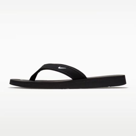 Juodos moteriškos šlepetės per pirštą Nike Celso Girl Thong, modelio kodas 314870-011.