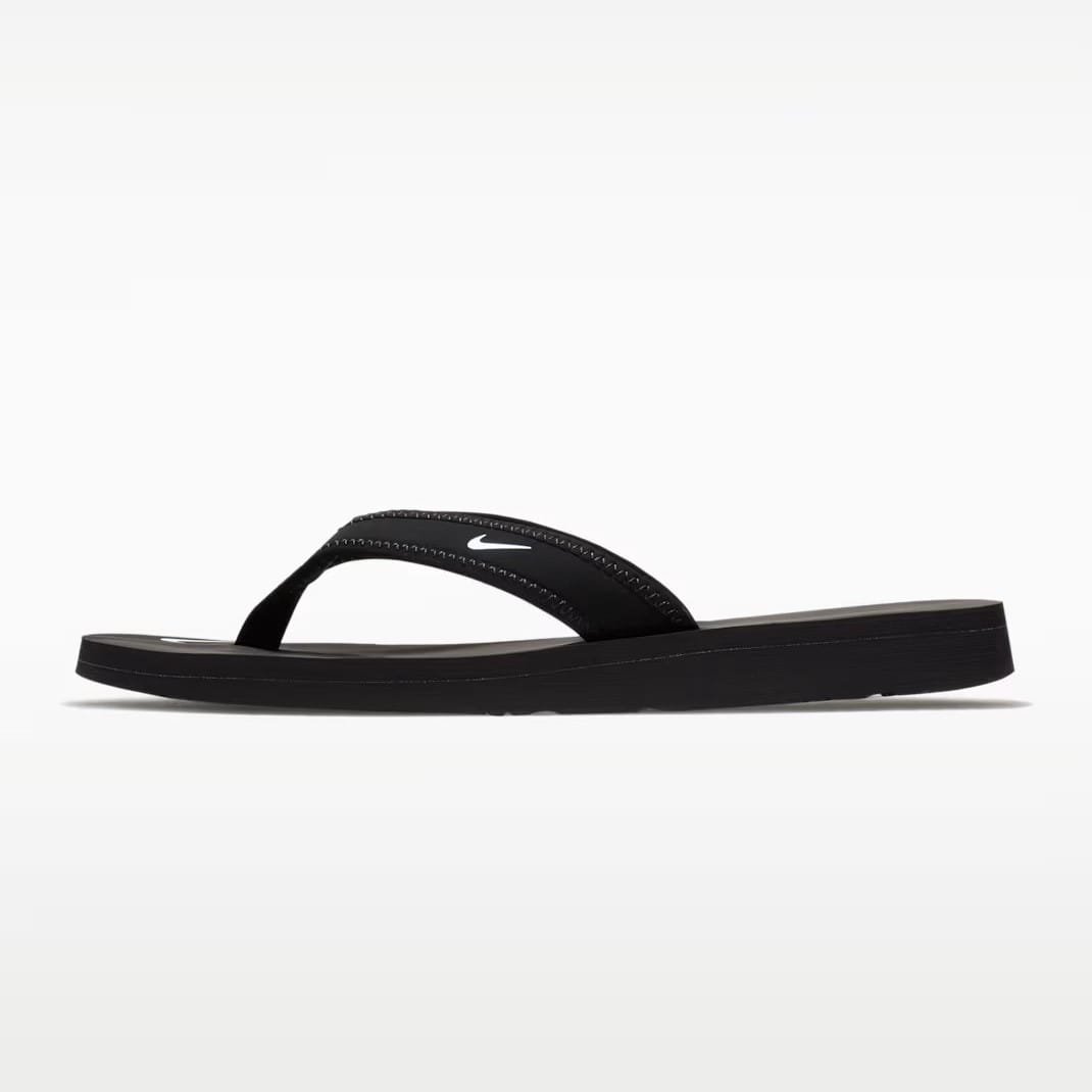 Juodos moteriškos šlepetės per pirštą Nike Celso Girl Thong, modelio kodas 314870-011.