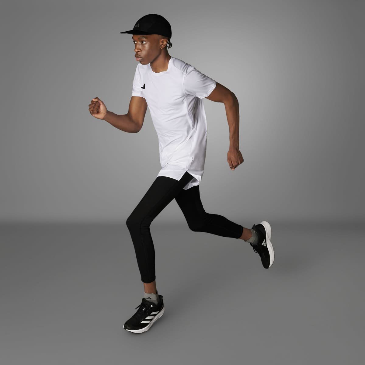 Adidas Adizero Essentials IN1157 | Balti Vyriški Bėgimo Marškinėliai - Image 10