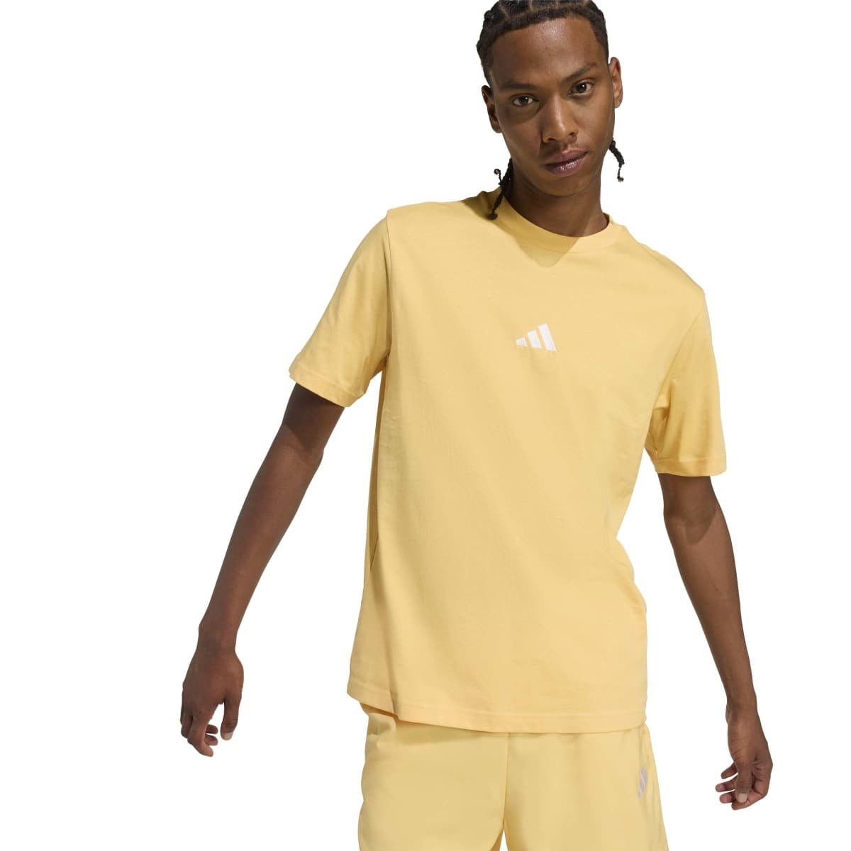 Adidas Essentials KT0561 | Geltoni Vyriški Medvilniniai Marškinėliai - Image 4